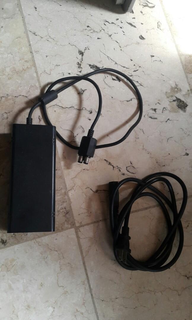 Xbox 360 power brick 220v, Video Gaming, Gaming Accessories, Cables