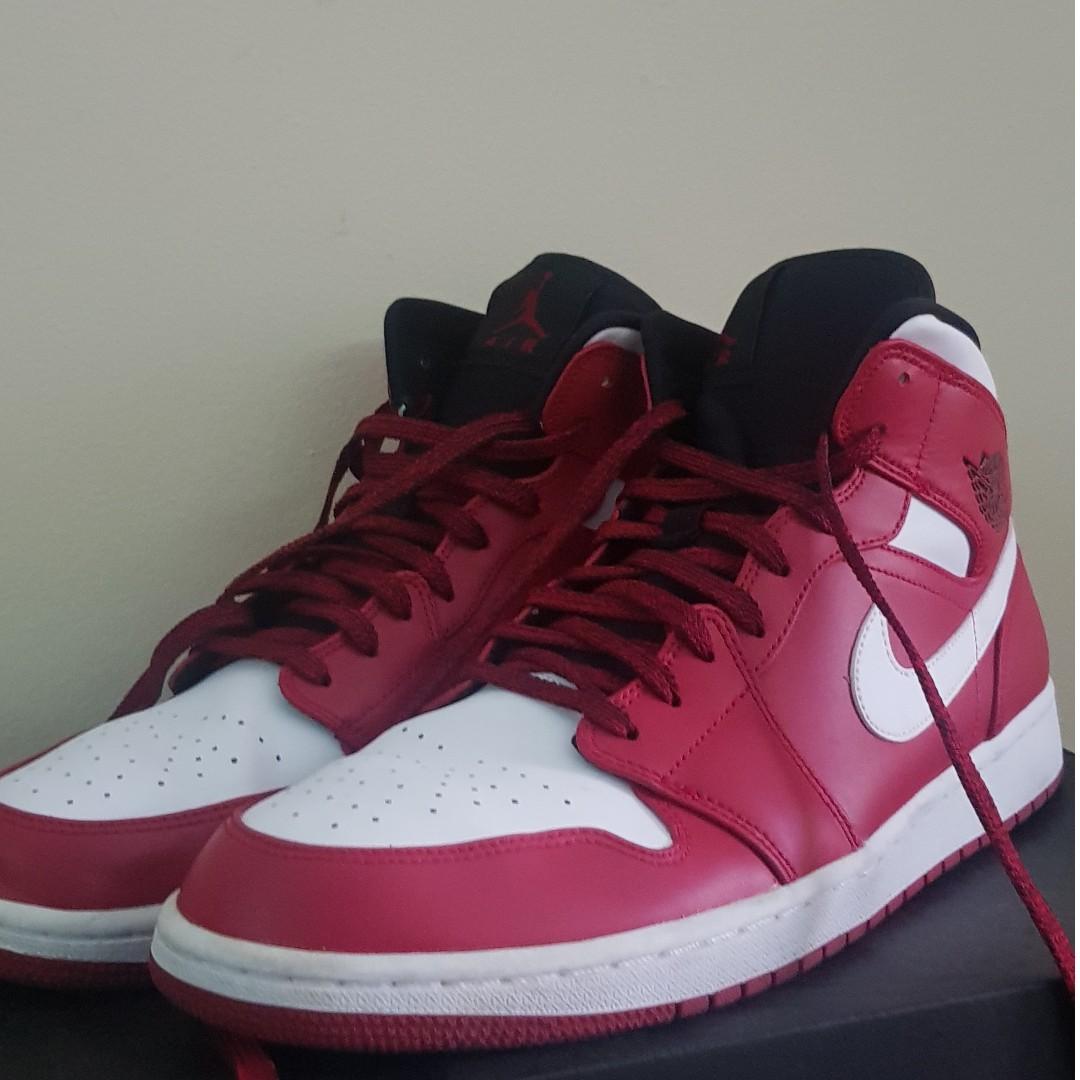 Air jordan 1 mid footlocker discount