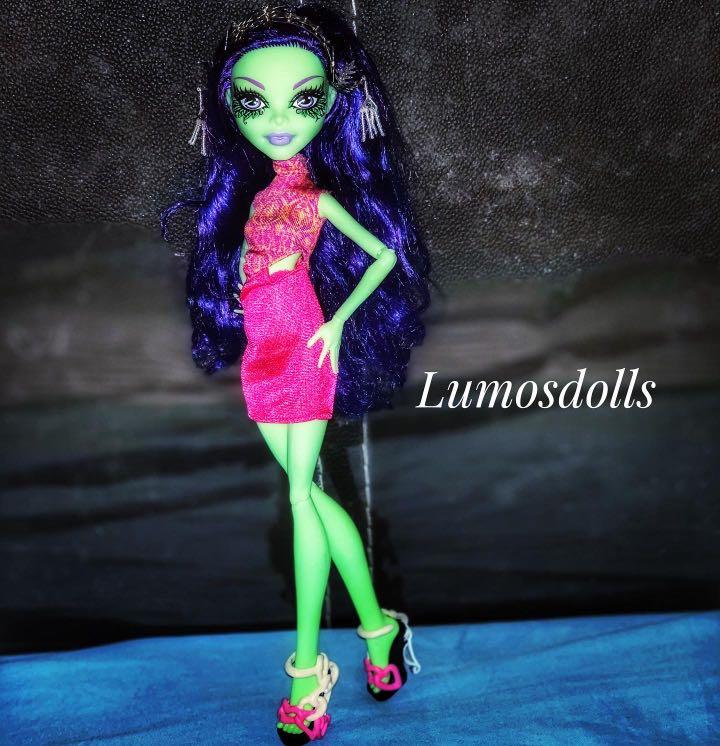 Monster high amanita doll sales