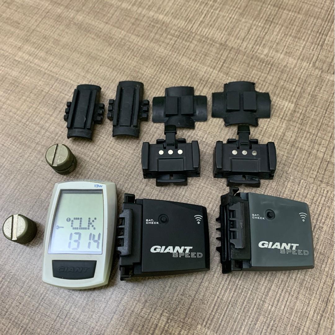 Giant Axact 13W Wireless Bike Odometer Sports Equipment Bicycles