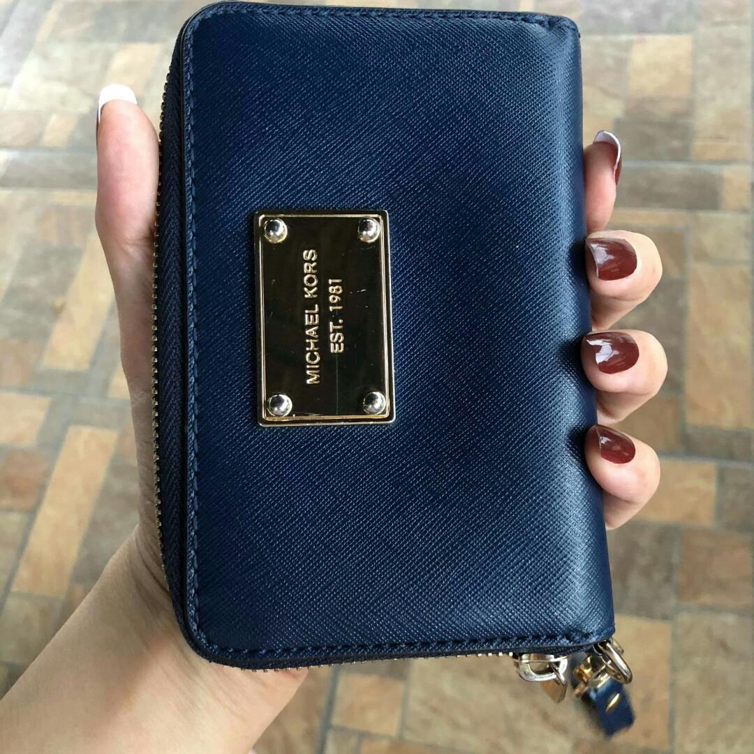 michael kors black saffiano wallet considerable deal Save 68 available   wwwhumumssedubo
