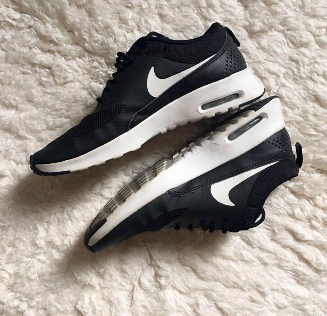 Nike kaishi vs air max thea clearance