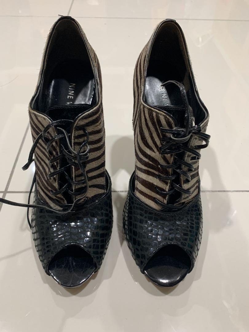 nine west oxford heels