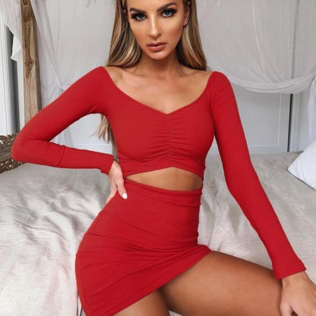 2 colours) PO | cut out off shoulder ribbed bodycon dress, Women's Fashion,  Tops, Sleeveless on Carousell