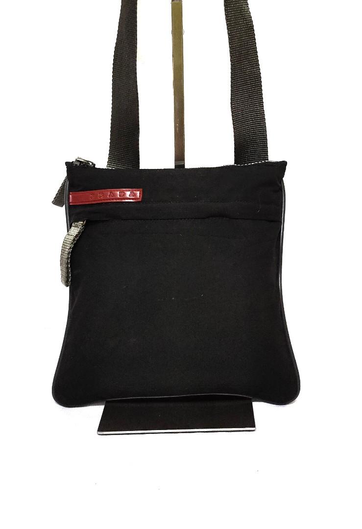 Vintage prada 2025 bag men