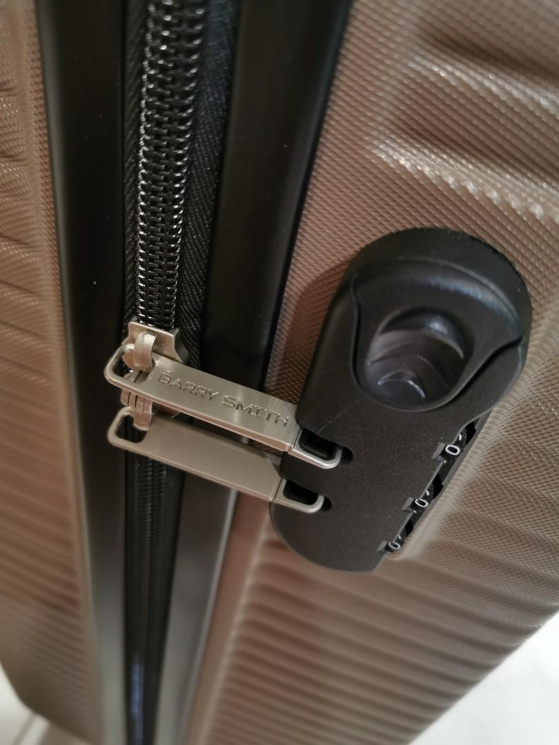 barry smith cabin luggage