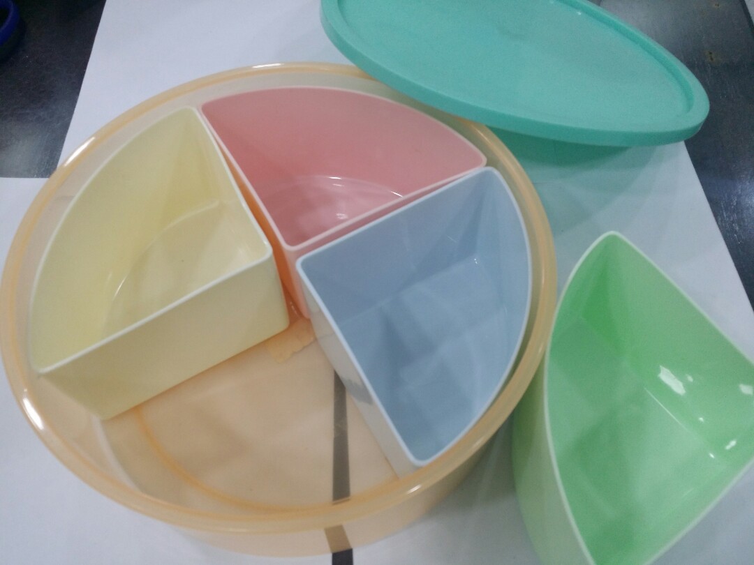 Brand New Plastic Container with 4 compartments., Furniture & Home