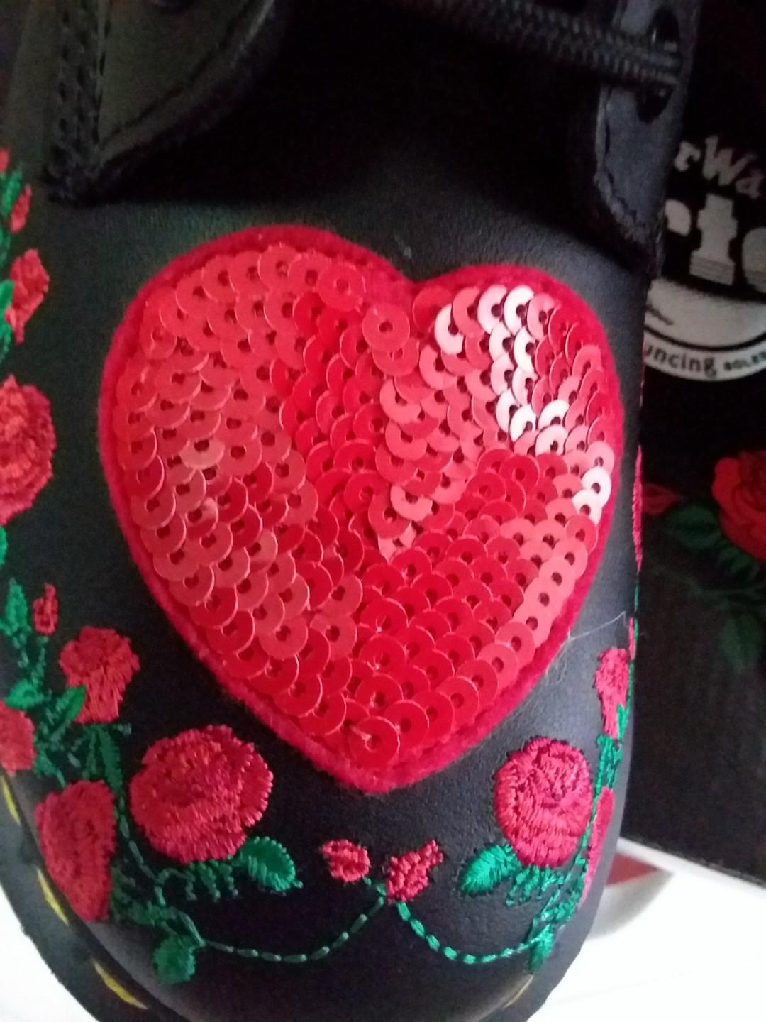 1460 pascal store sequin hearts