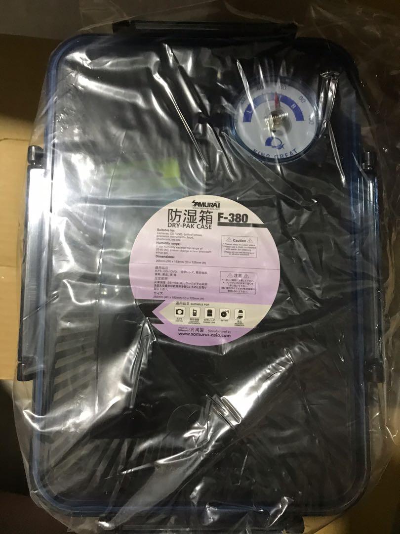 Dry box for Cameras, Photography, Cameras on Carousell