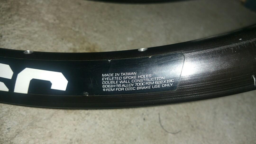 Maddux 2.1 Disc 700c 29er Rims Pair Sports Equipment Bicycles Parts Bicycles on Carousell