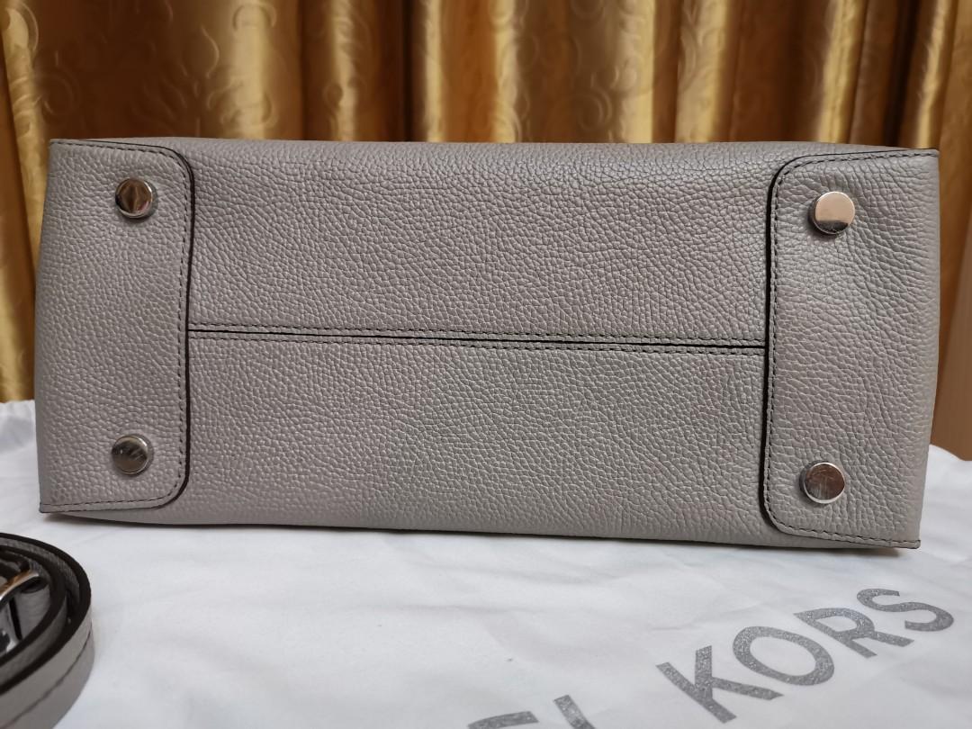 Michael kors studio hotsell mercer large convertible tote