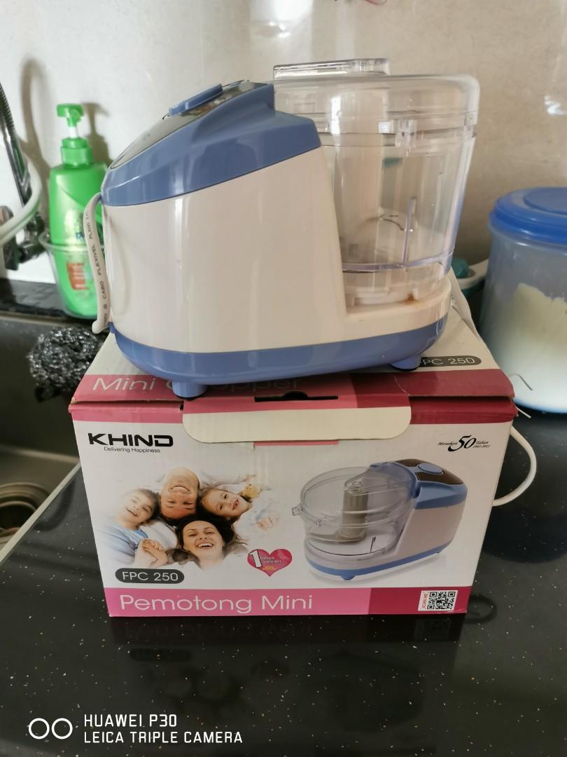 Mini chopper (Category: Knives & Chopping Boards) located in Seri Kembangan. Submitted by irenetansl (Listing ID 263848816, Image 2). Description: .
