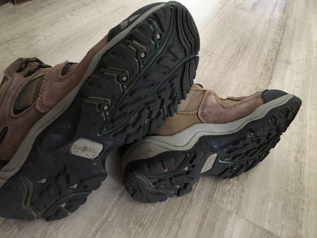 Outland hiking deals boots