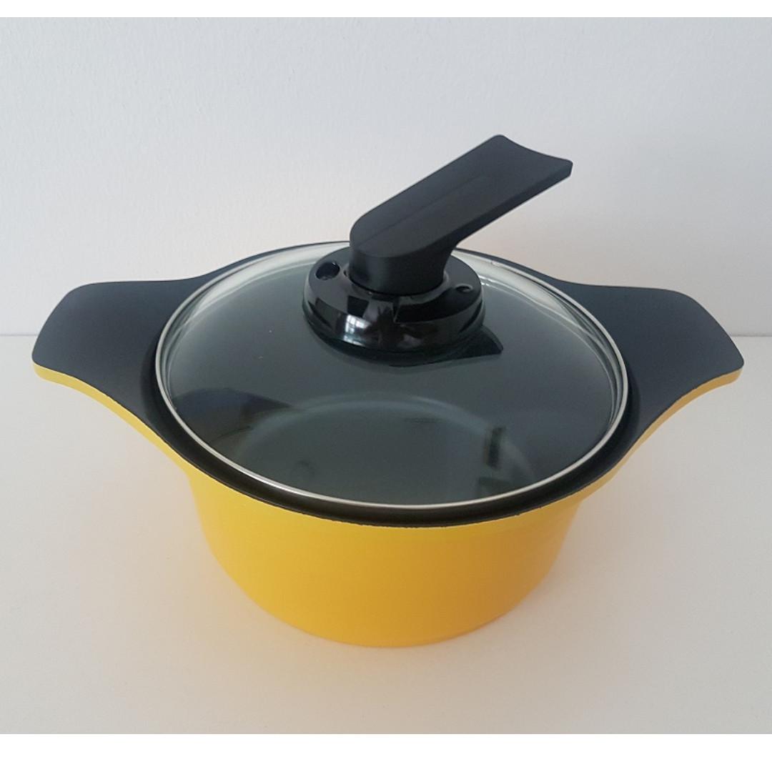 Roichen 20cm Ceramic Cooking Pot And Roichen 26cm Frying Pan Home Appliances Kitchenware On Carousell