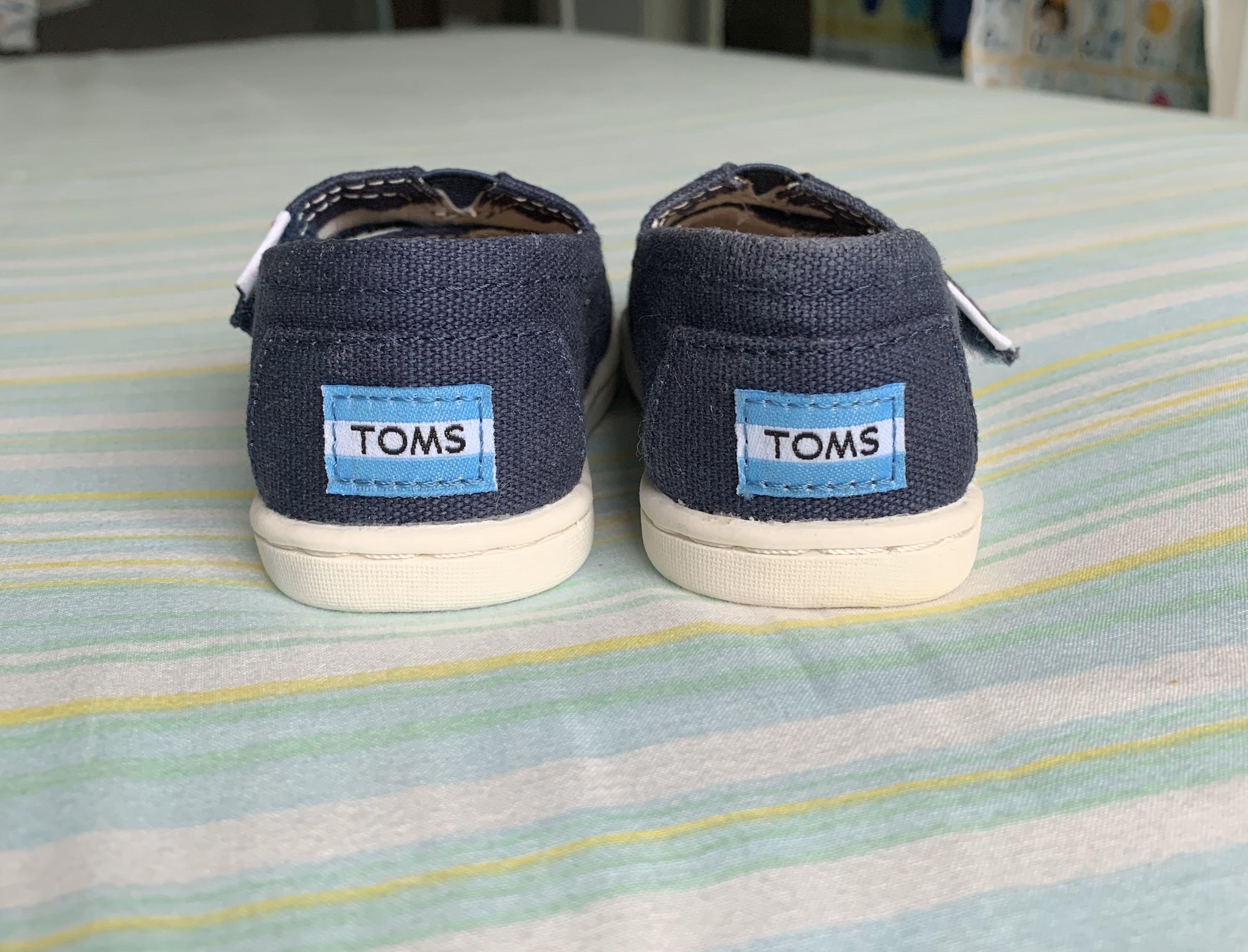 Infant toms sale top