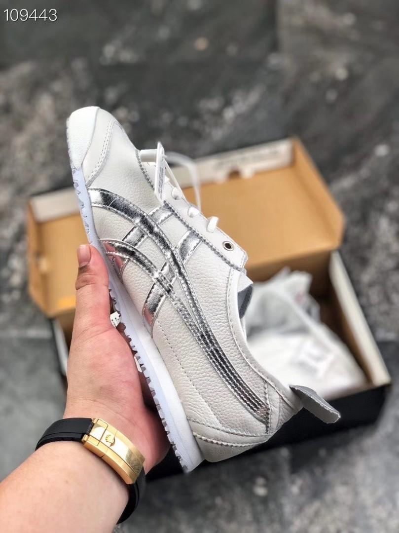 Unisex Authentic 36-44 Onitsuka Tiger (Category: Sneakers) located in Singapore. Submitted by wishstore (Listing ID 263848556, Image 2). Description: .