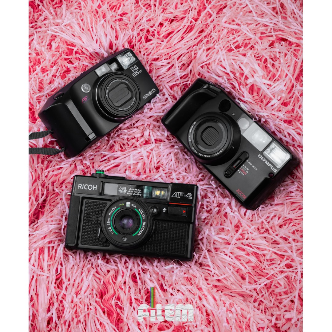 Vintage 35mm Film Point and Shoot Cameras, Photography, Cameras on
