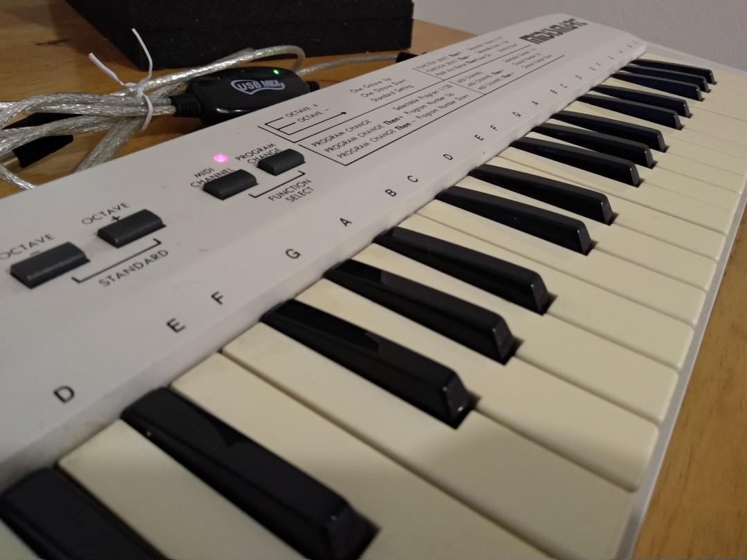Vintage MidiSmart 37 keys midi keyboard (with free Midi to USB cable