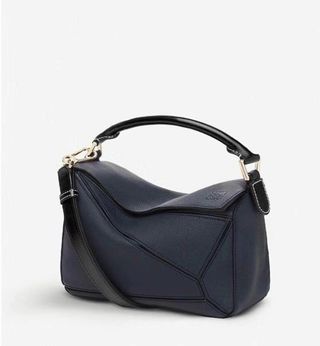 (Category: ) located in . Submitted by vogue_luxury (Listing ID 264019437, Image 1). Description: .