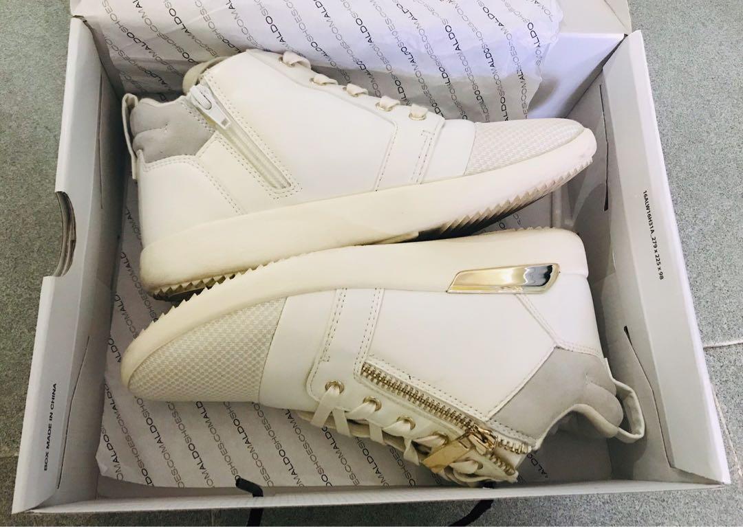 Aldo naven clearance