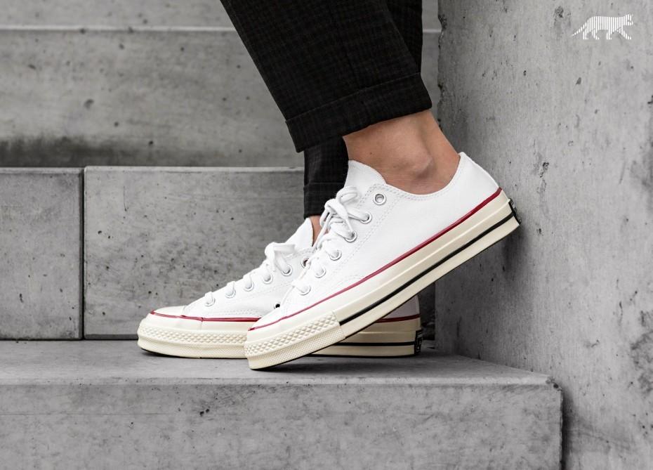 sneakers converse white