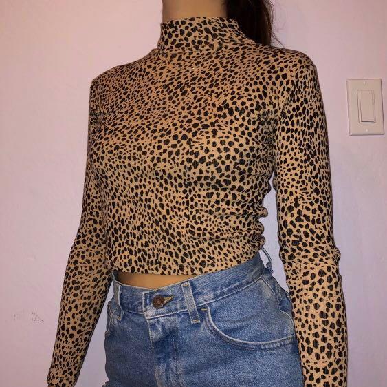 Brandy melville cheetah print daniela turtleneck