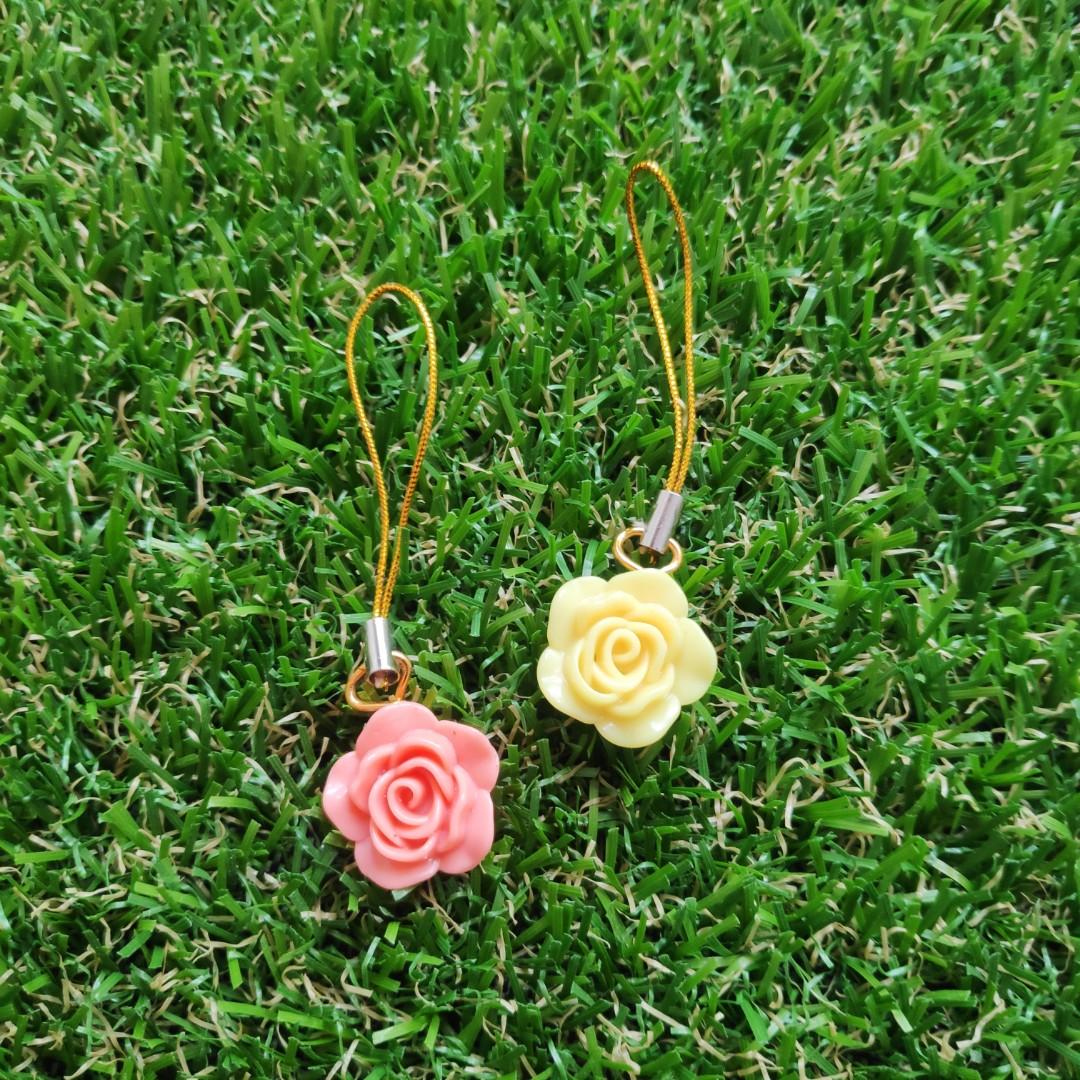 Cellphone Flower Charm (Category: Mounts & Holders) located in Manila. Submitted by thestylevixen (Listing ID 264045123, Image 1). Description: Cellphone charm available in yellow and peach acrylic flower charm. . This may also be attached to your bag as accessory. . Total length: 2.75 inches long #mobilecharm #cellphonecharm #bagcharm #accessories #keycharm #charm #flower..