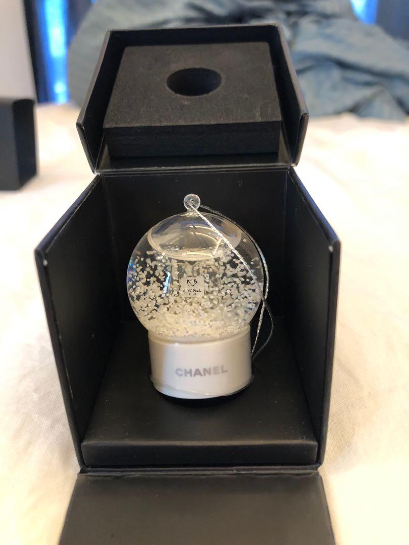 CHANEL] Christmas tree ornaments - snow dome, Furniture & Home