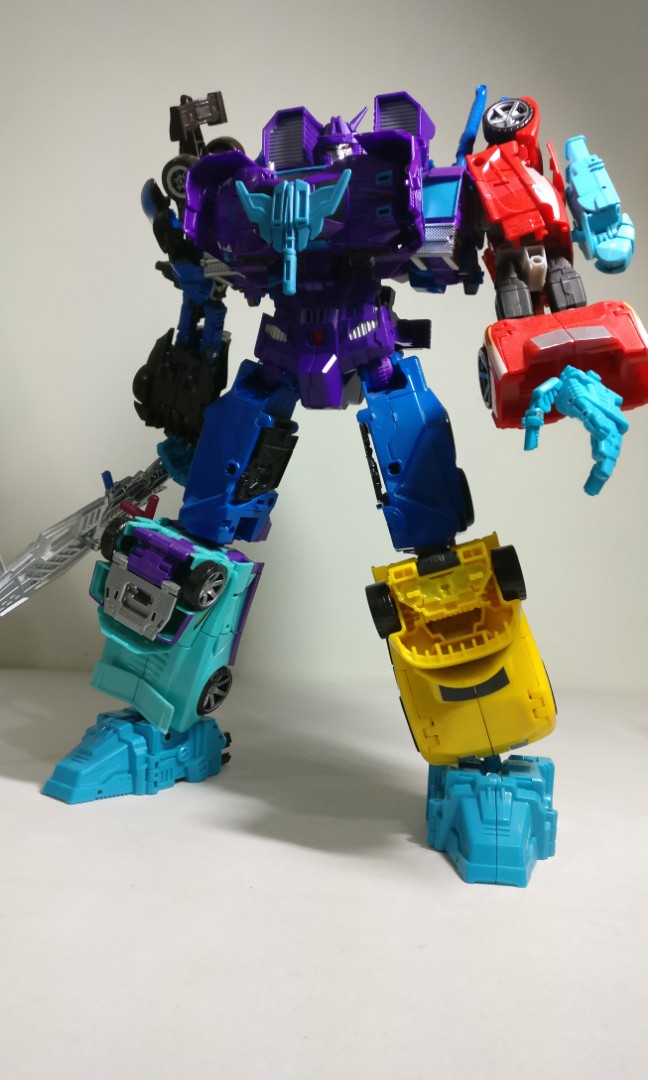 Combiner wars 2025 g2 menasor