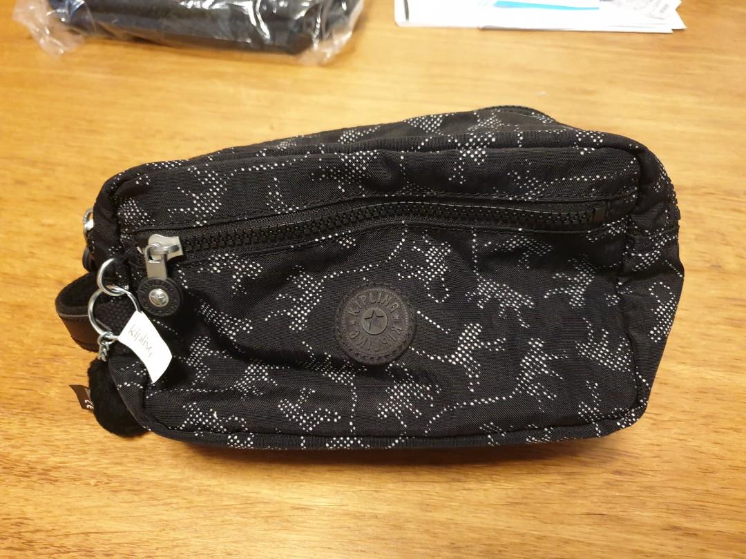 Kipling large toiletry bag