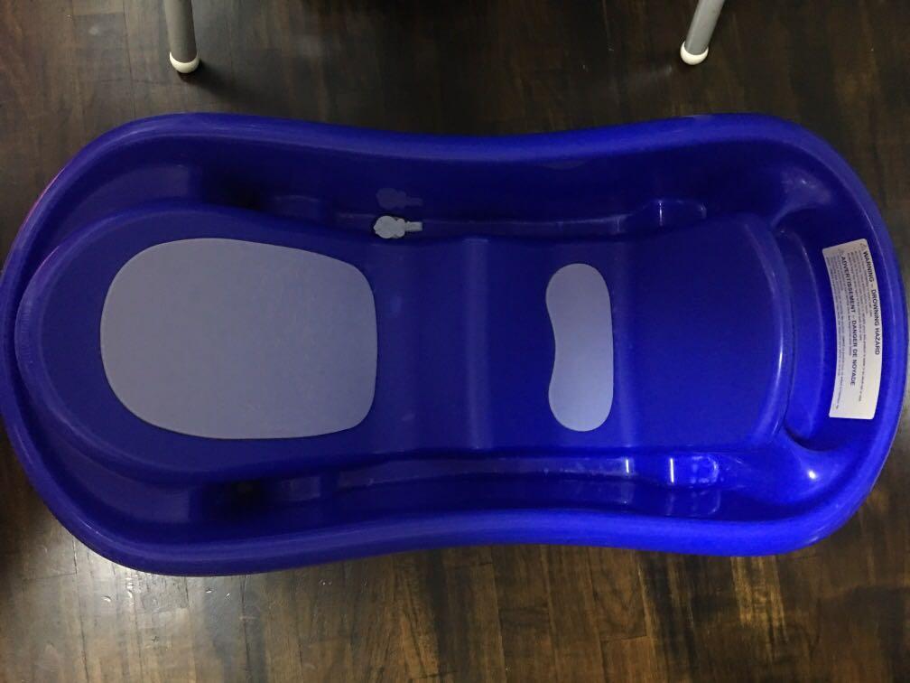 The first years Learning curve bath tub, Babies & Kids, Nursing