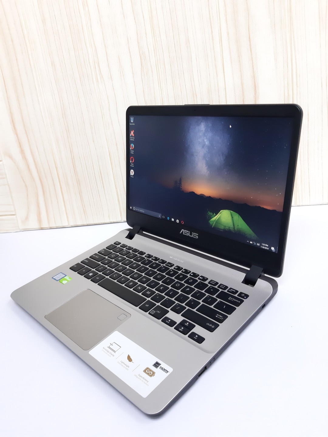 VivoBook 14 ASUS Laptop X407UF 4GB Ram 1TB HDD 2GB Video Card
