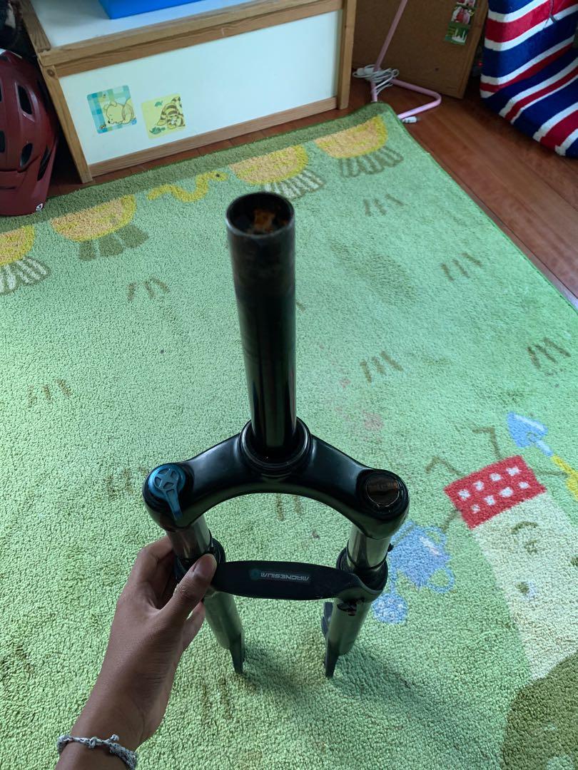 Fork store zoom magnesium