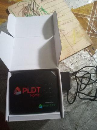 Smart PLDT modemn Wi-Fi slightly used willing to trade in tV plus