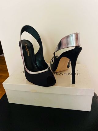 (Category: ) located in . Submitted by luxurygoods111 (Listing ID 264292715, Image 1). Description: .