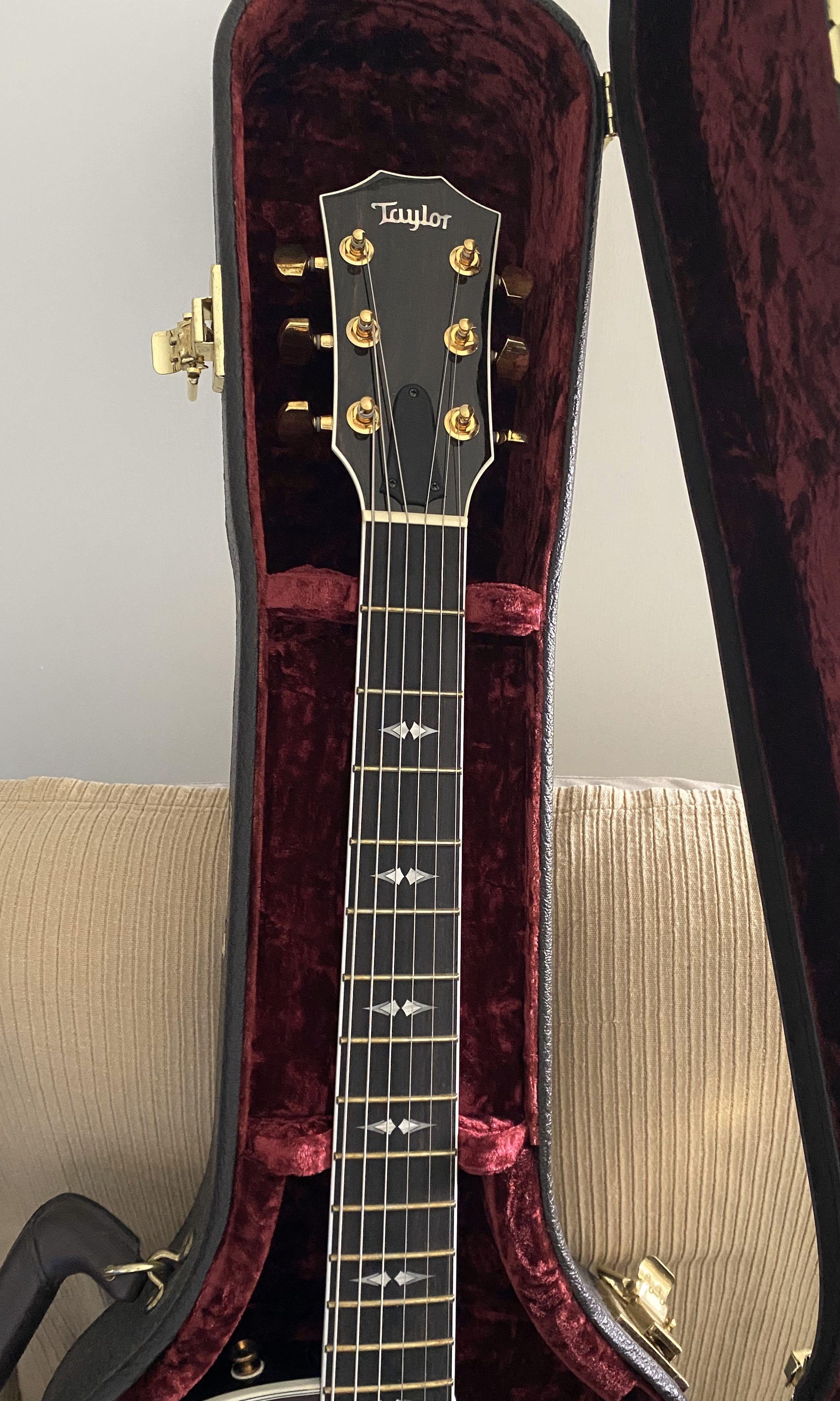 99% NEW! Taylor T5Z acoustic/ electric guitar, 興趣及遊戲, 音樂、樂器& 配件, 樂器-  Carousell