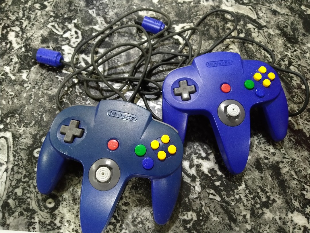 blue nintendo 64 controller