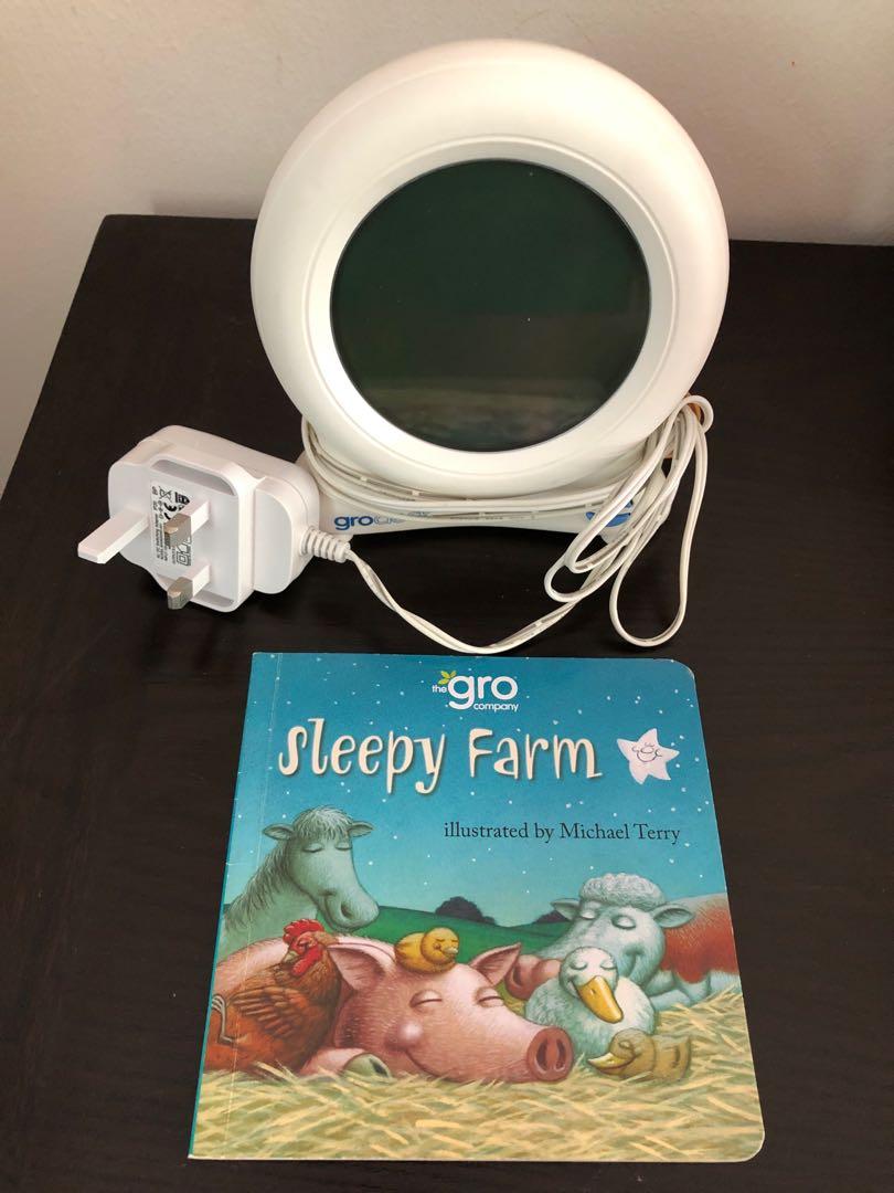 Gro clock with book, Hobbies & Toys, Books & Magazines, Children's