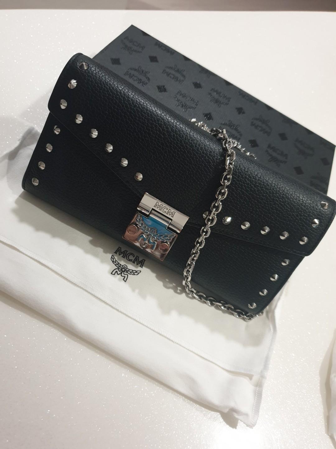 Mcm wallet hotsell on chain