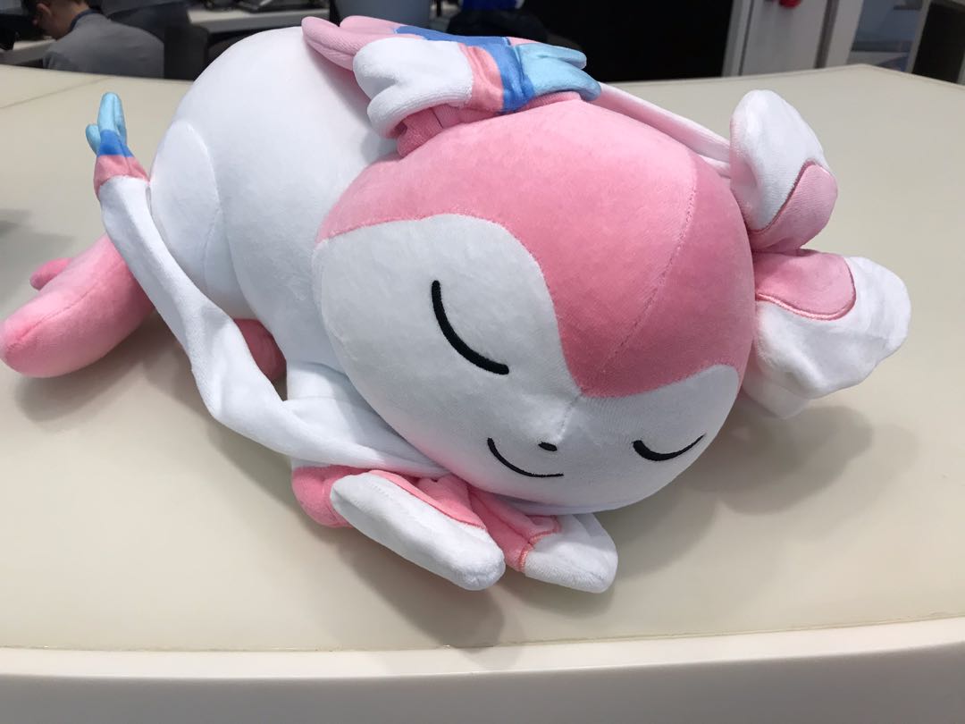 Sylveon top sleeping plush