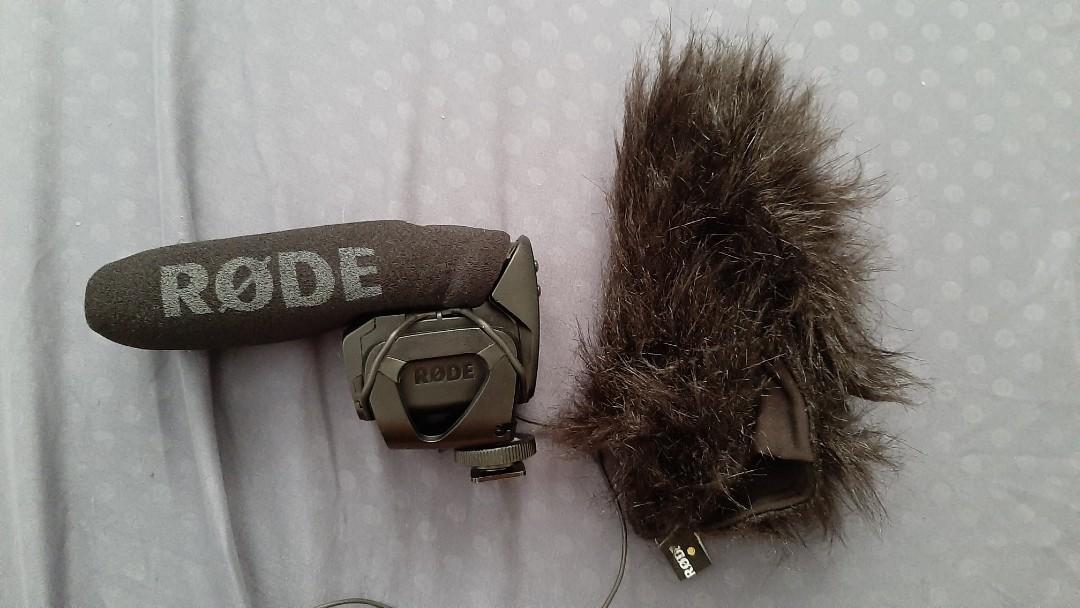 Rode Videomic Pro with Original Wind Muff, Photography, Video Cameras on Carousell