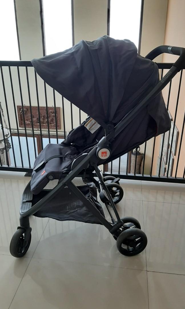 Stroller GB Ellum Preloved Bayi Anak Kereta Kursi Goyang Gendongan Bayi di Carousell