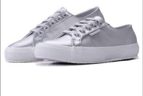 superga pearl gray