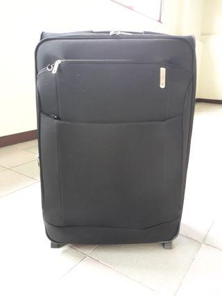 Carlton Large luggage