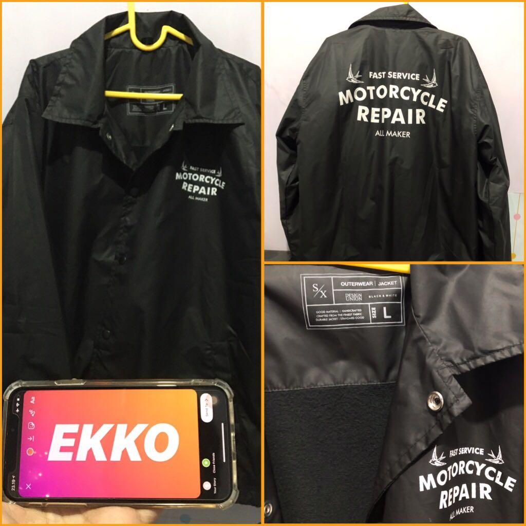 blue checkered suit jacket