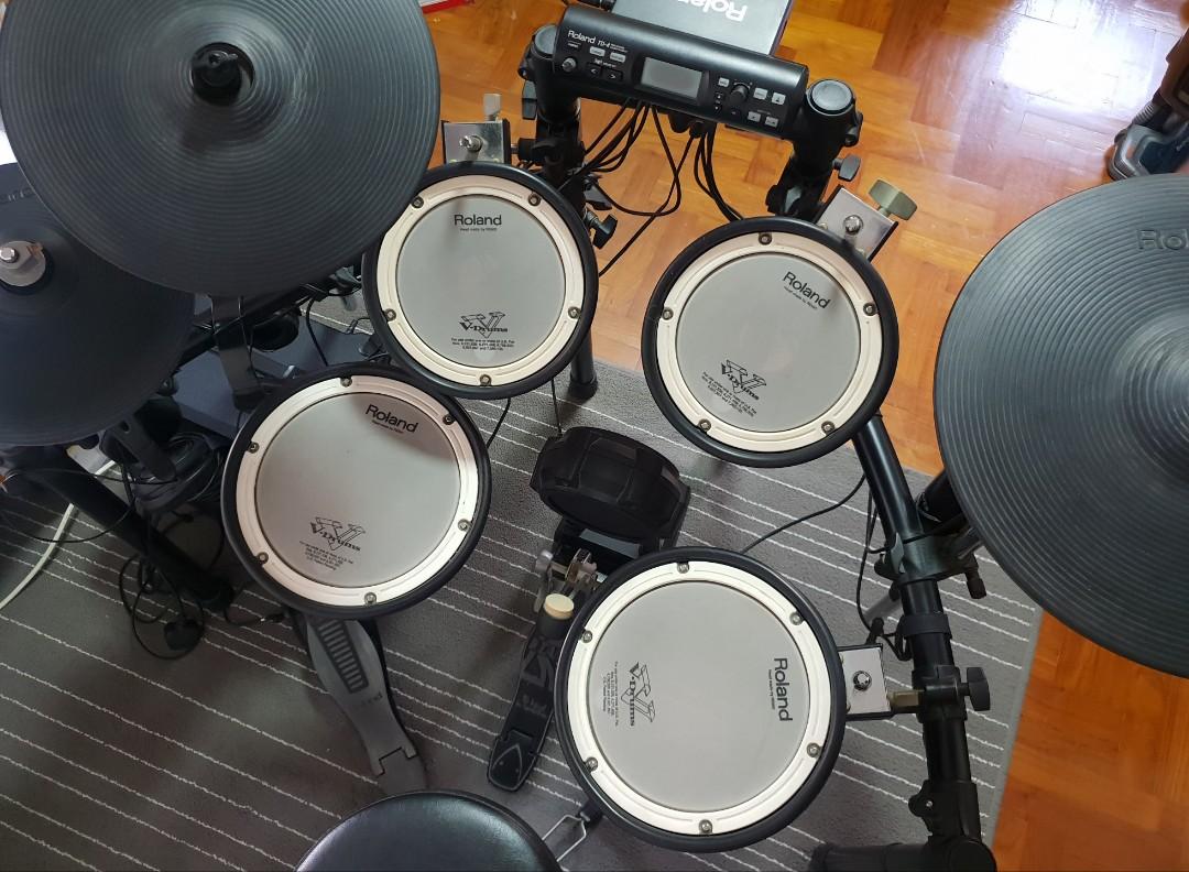 Drum Set (Category: Musical Instruments) located in Singapore. Submitted by yellowyolk (Listing ID 264508985, Image 1). Description: Roland TD-4 price of drum set with speaker and sticks holder at $1,400.