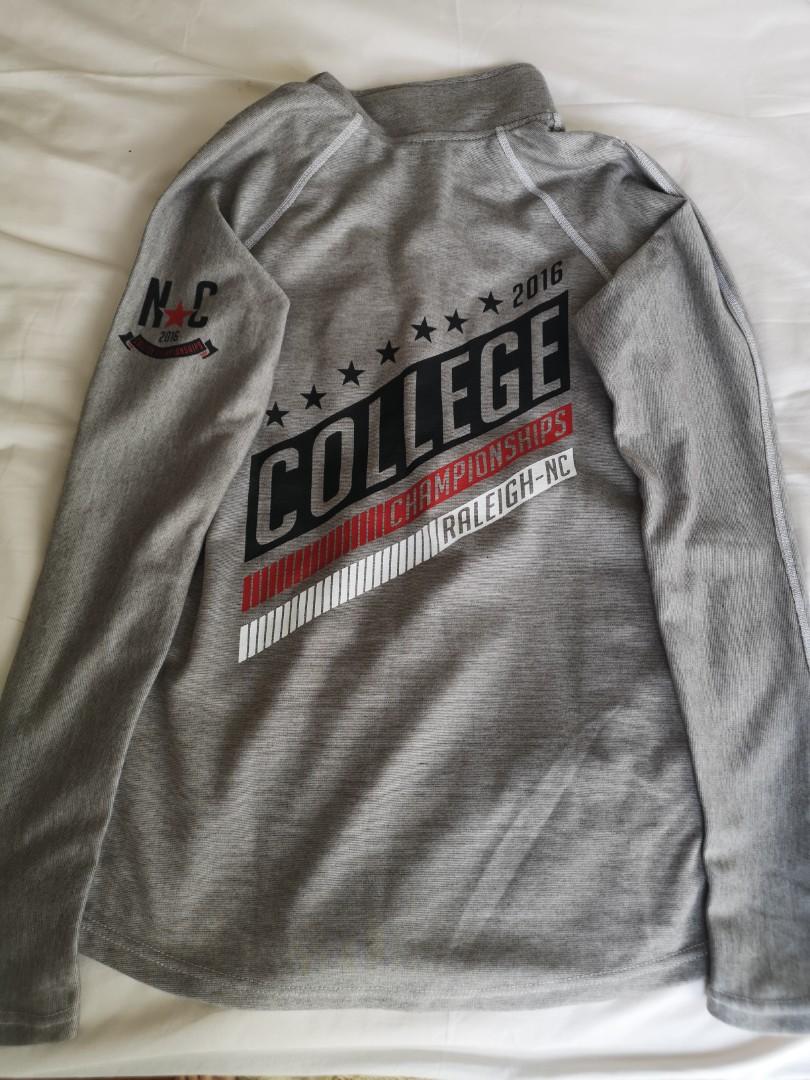 Five Ultimate jacket (Category: Water Sports) located in Singapore. Submitted by llmn9 (Listing ID 264452514, Image 1). Description: USAU College Div 1 Nationals Bought from the Five Ultimate store in Seattle, USA Odessy 1/4 zip jacket Womens S Price negotiable frisbee sports jacket women.
