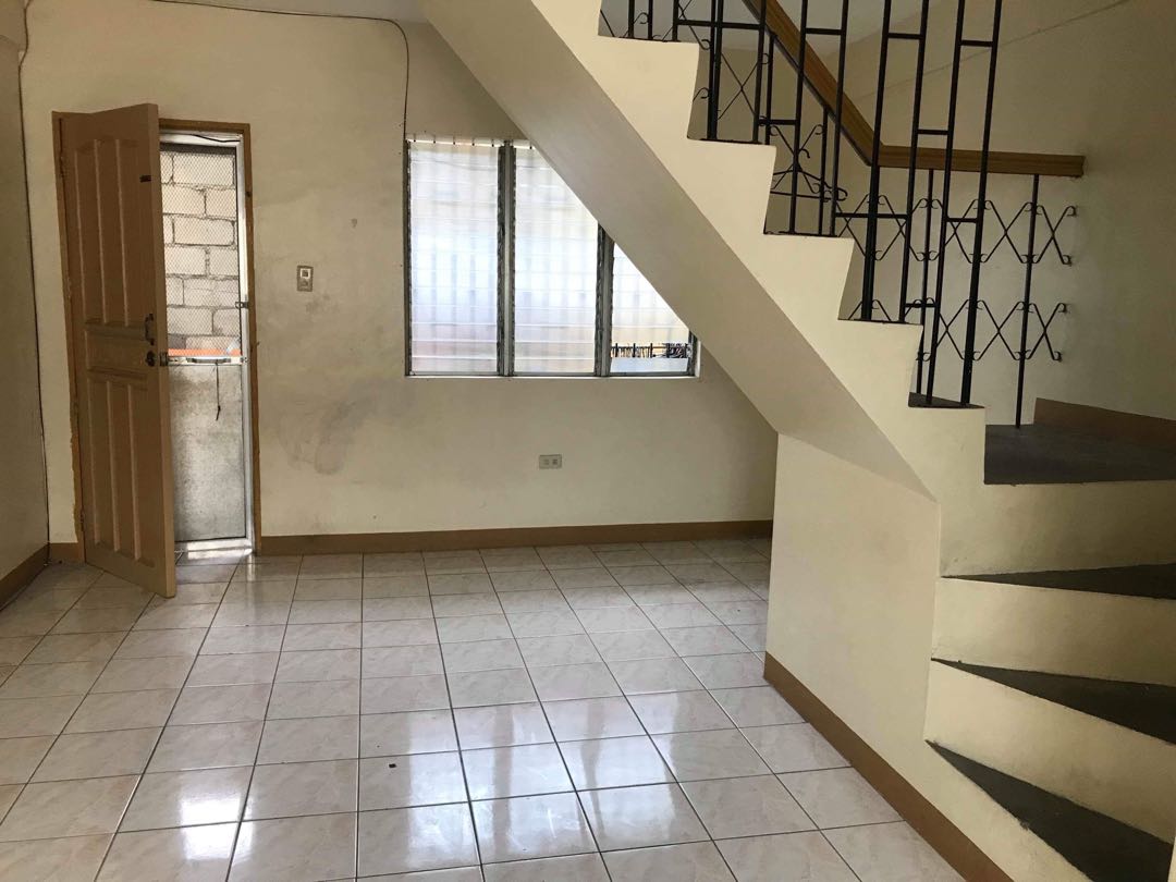 (Category: ) located in . Submitted by decluttering01 (Listing ID 264393051, Image 1). Description: .