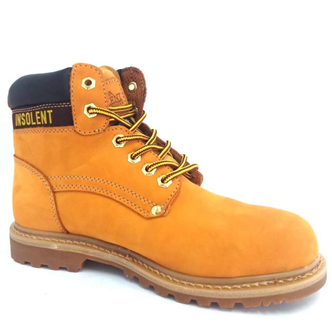 safety shoes insolent boots, Men's Fashion, Footwear, Boots on Carousell
