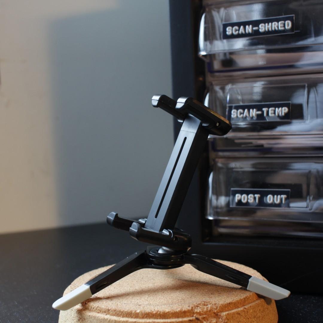 Joby Micro Tripod with Phone Holder., Photography, Photography Accessories, Tripods & Monopods
